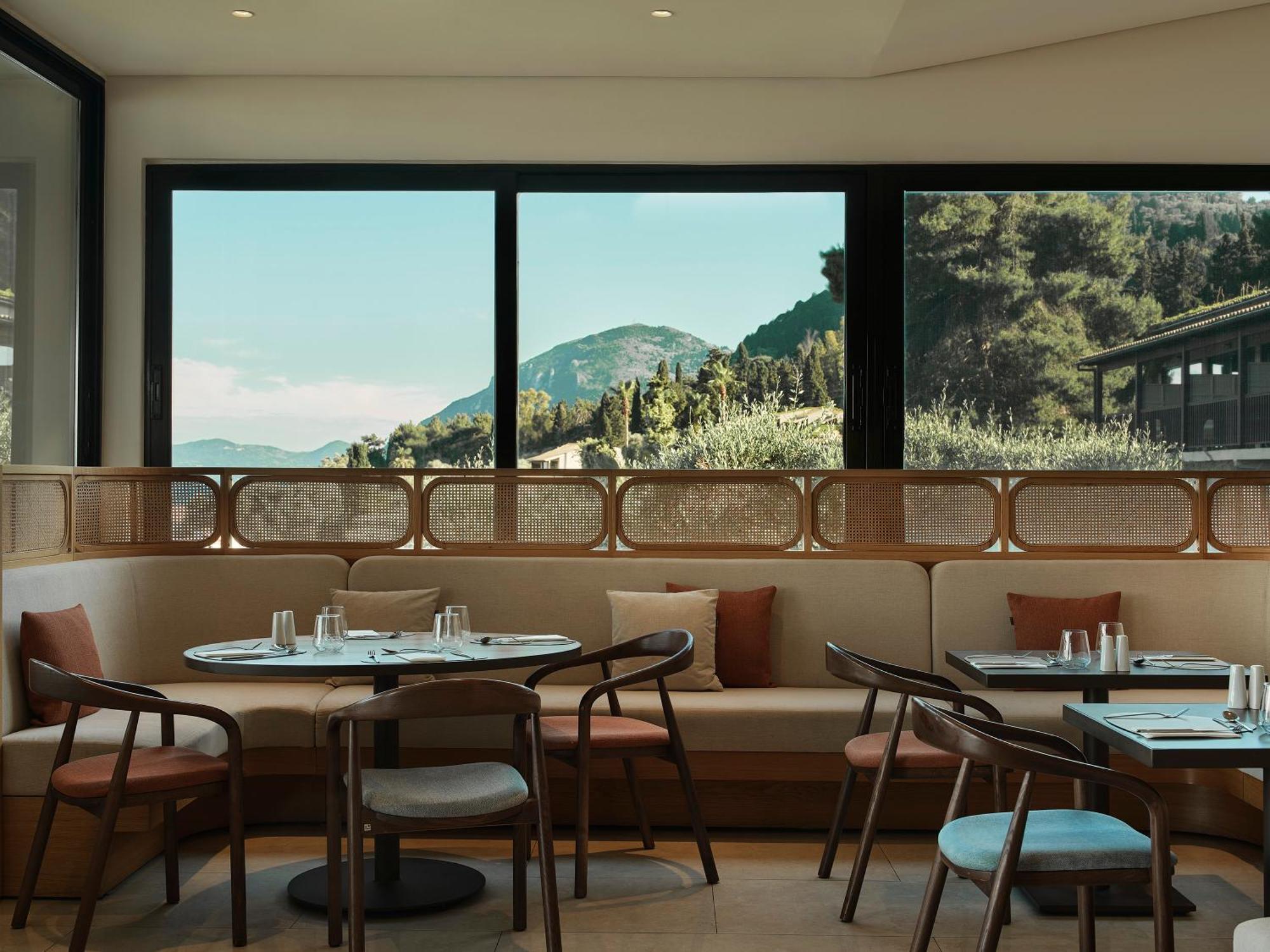 Aeolos Resort 4*