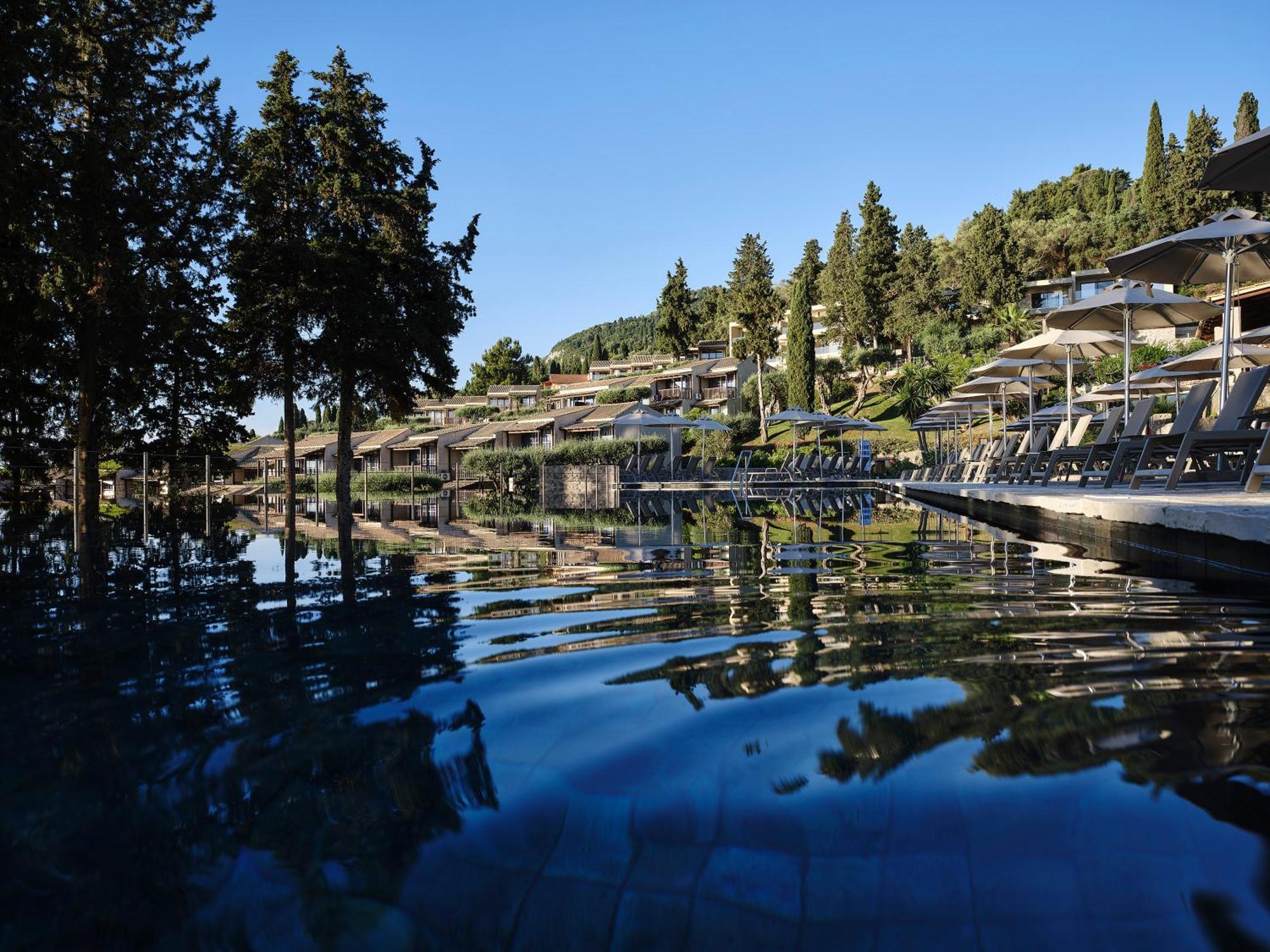 Resort Aeolos