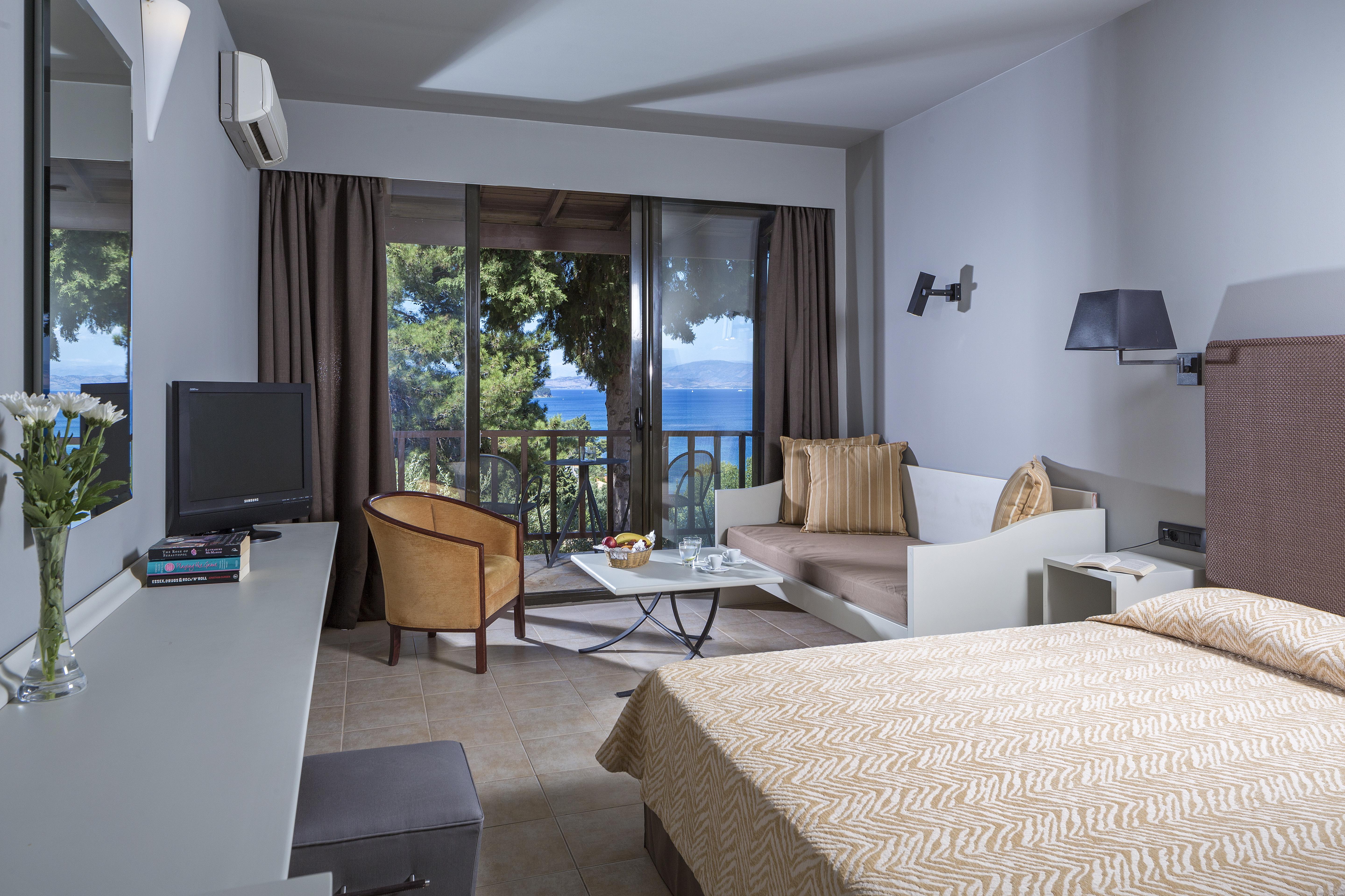 Aeolos Complex 4*